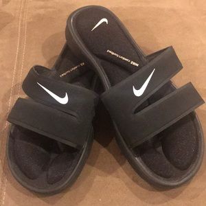 Nike Sandles